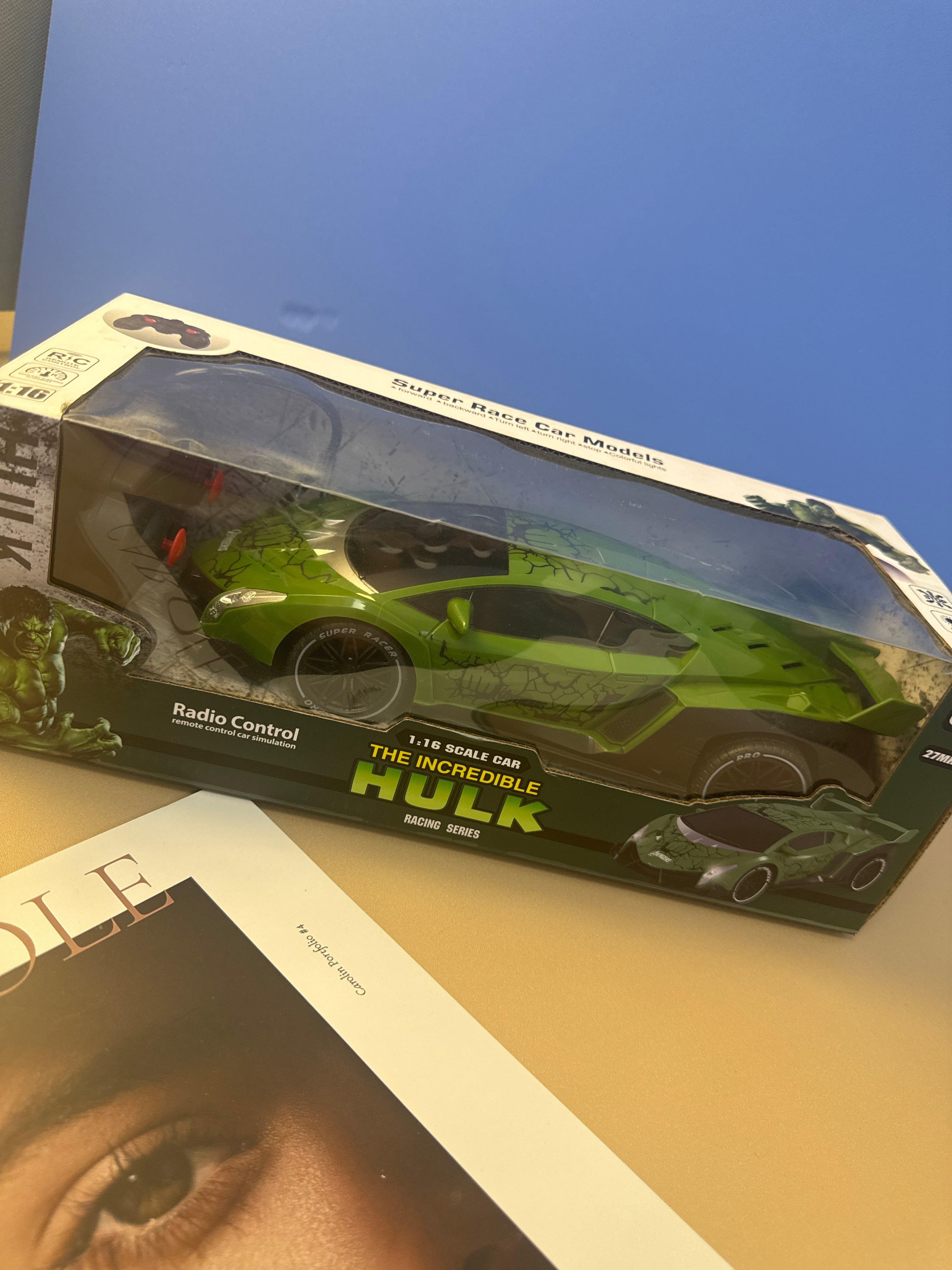 1:16 Remote Control Super Race Car with LED Lights