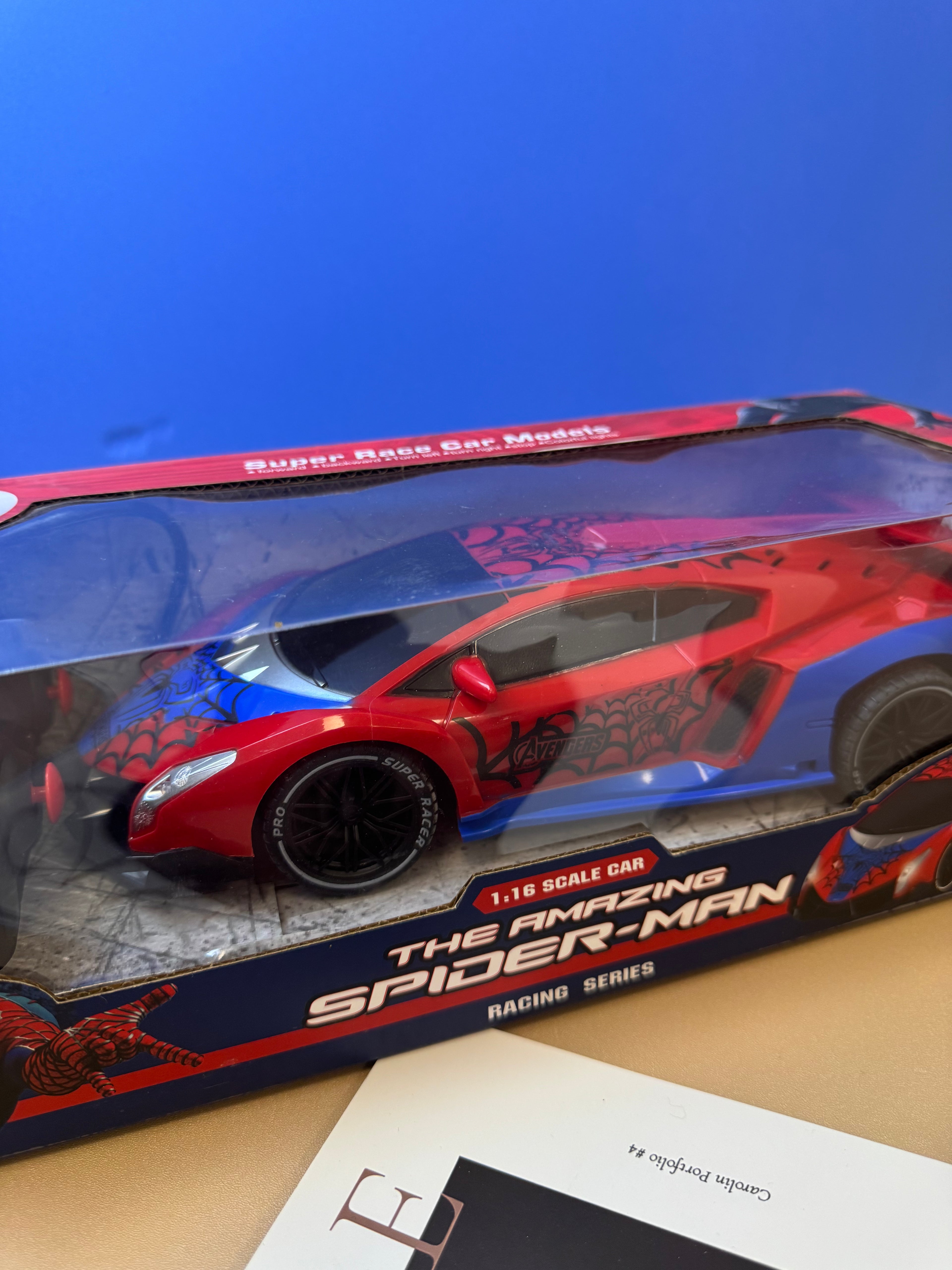1:16 Remote Control Super Race Car with LED Lights