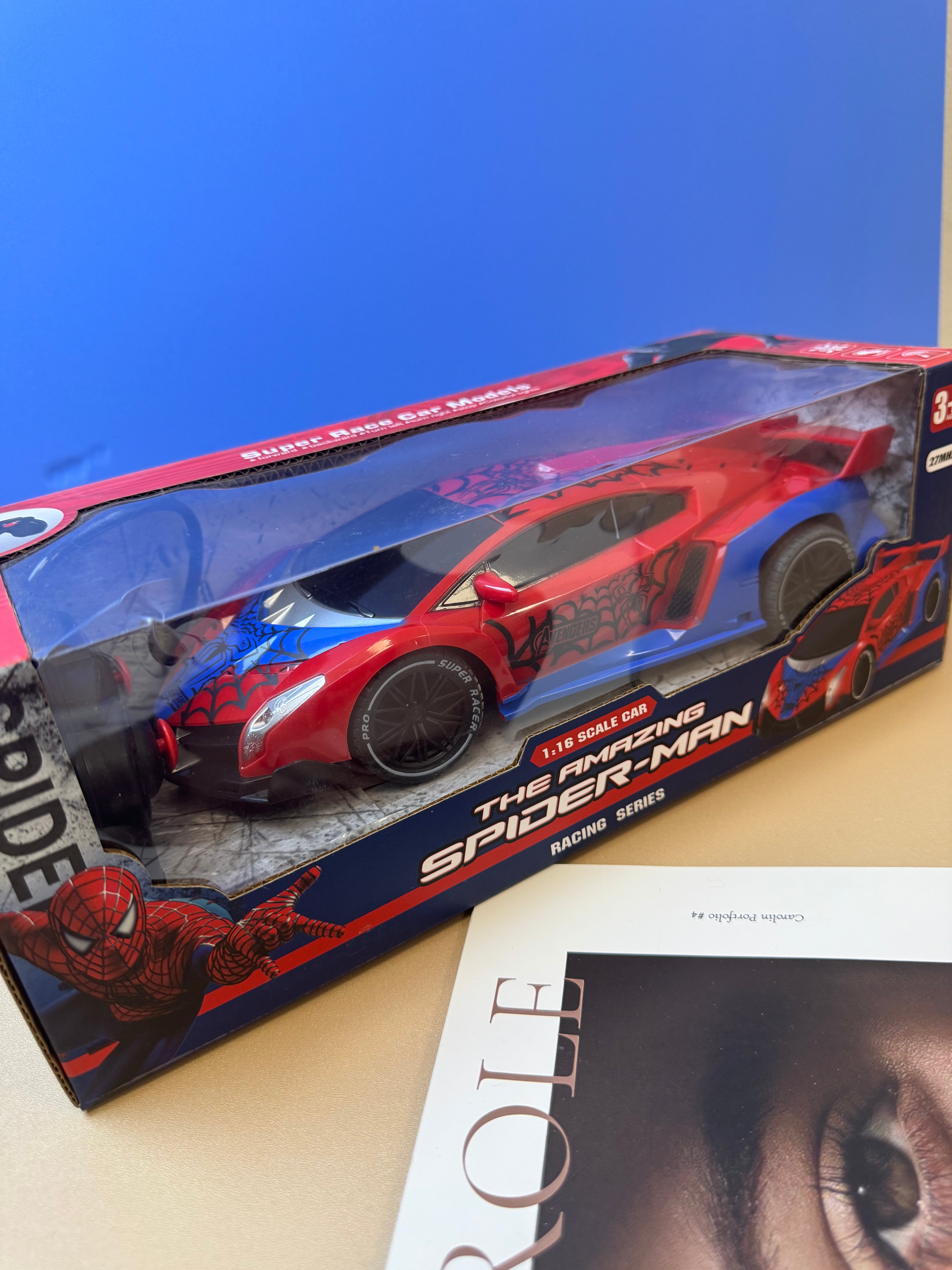 1:16 Remote Control Super Race Car with LED Lights